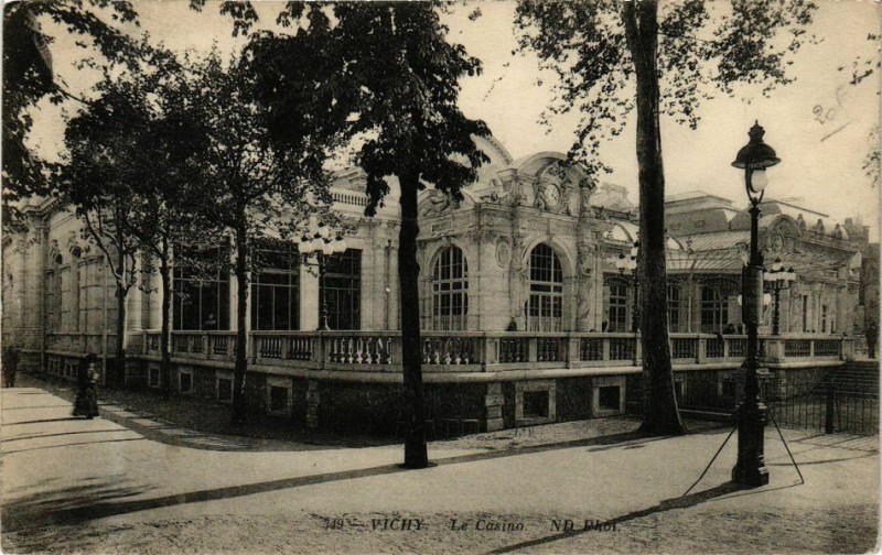 Carte postale ancienne Vichy Le Casino à Vichy