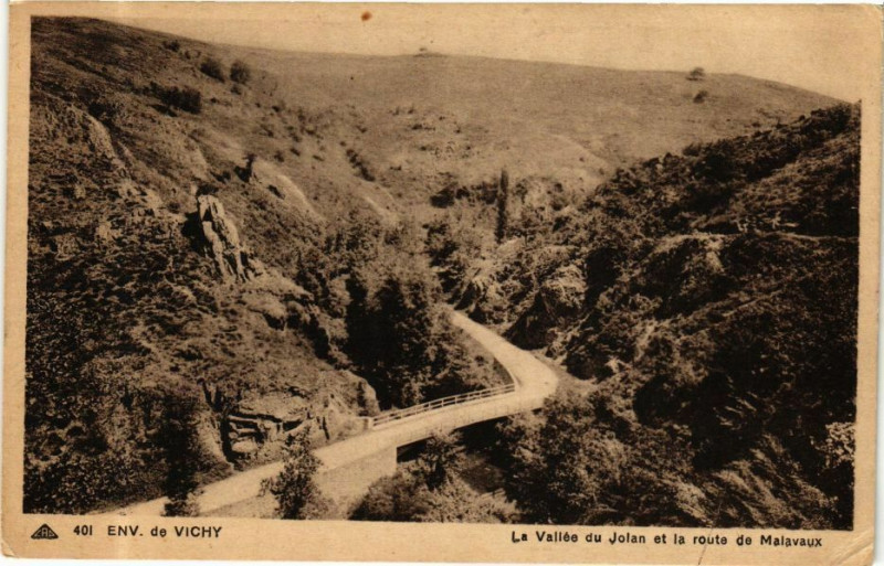 Carte postale ancienne Vichy La Vallée du Jolan et la route de Malavaux à Vichy