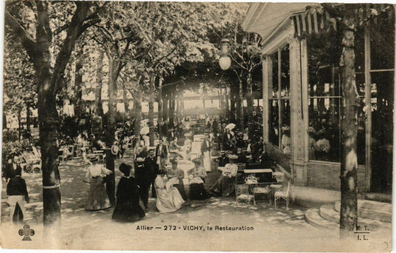 Carte postale ancienne Vichy La Restauration à Vichy