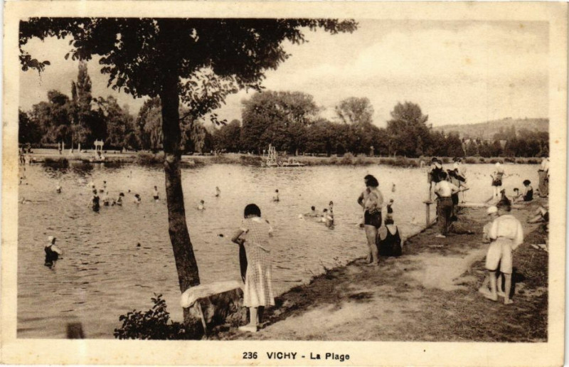 Carte postale ancienne Vichy La Plage à Vichy
