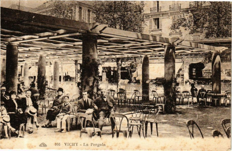 Carte postale ancienne Vichy La Pergola à Vichy