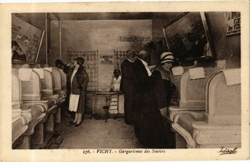 Carte postale ancienne Vichy Gargarismes des Sources à Vichy