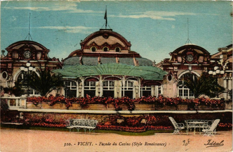 Carte postale ancienne Vichy Facade du Casino à Vichy