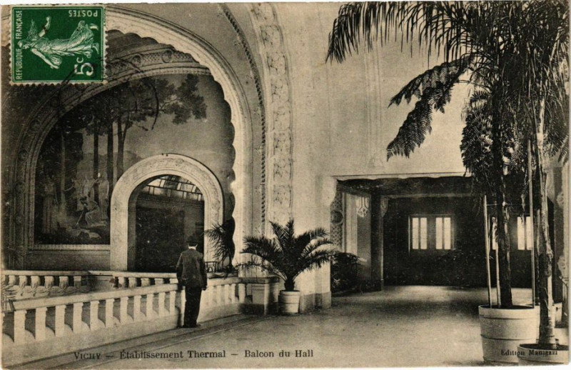 Carte postale ancienne Vichy Etablissement Thermal-Balcon du Hall à Vichy