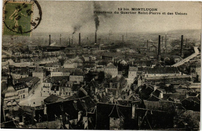 Carte postale ancienne Montlucon - Panorama du Quartier Saint-Pierre et des Usines à Montluçon