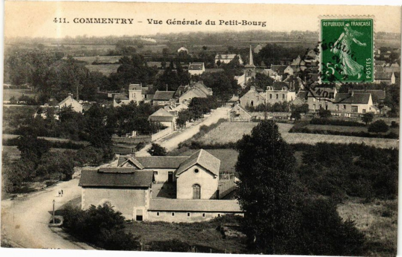 Carte postale ancienne Commentry Vue Générale du Petit-Bourg à Commentry