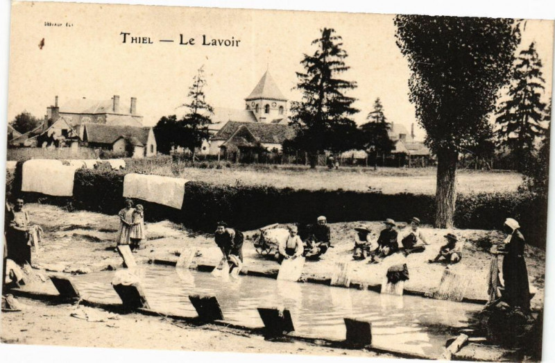 Carte postale ancienne Thiel-Le Lavoir