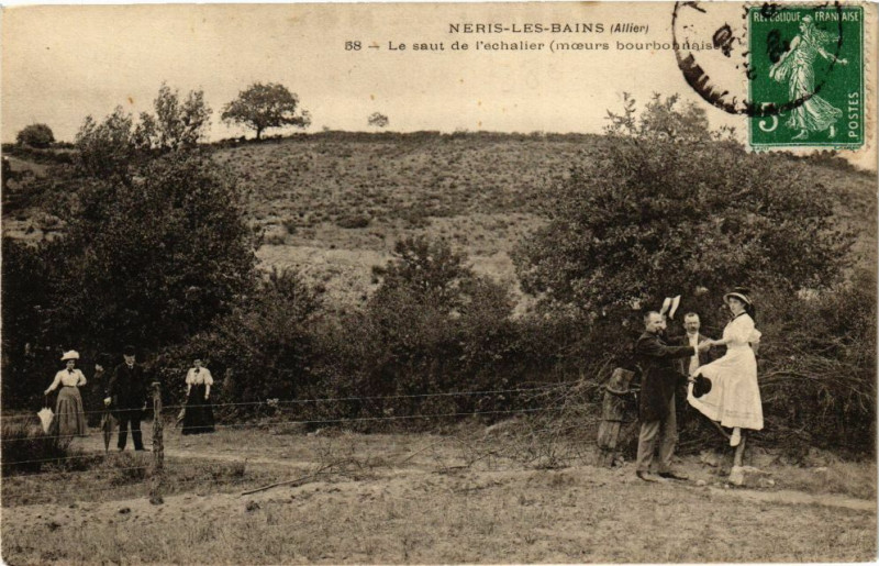 Carte postale ancienne Neris-les-Bains - Le sault de l'echalier à Néris-les-Bains