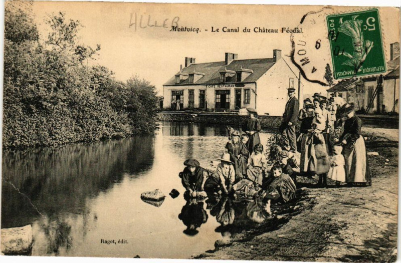 Carte postale ancienne Montvicq-Le Canal du Chateau Féodal à Montvicq