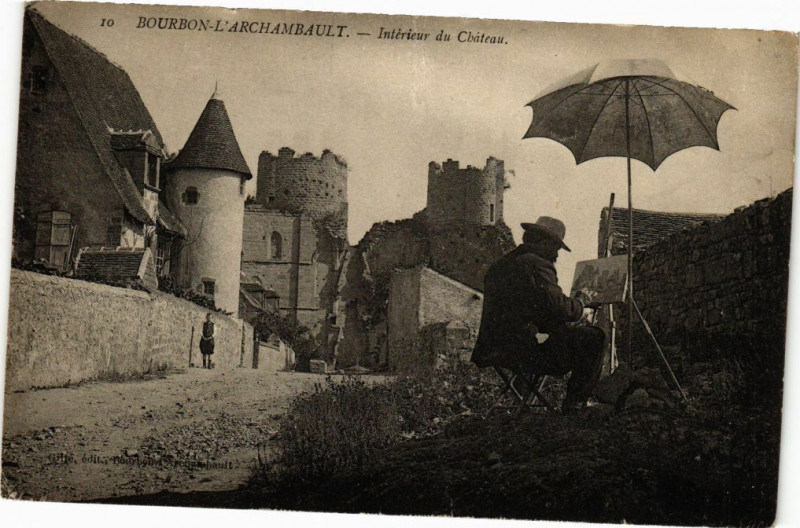 Carte postale ancienne Bourbon-l'Archambault - Intérieur du Chateau à Bourbon-l'Archambault