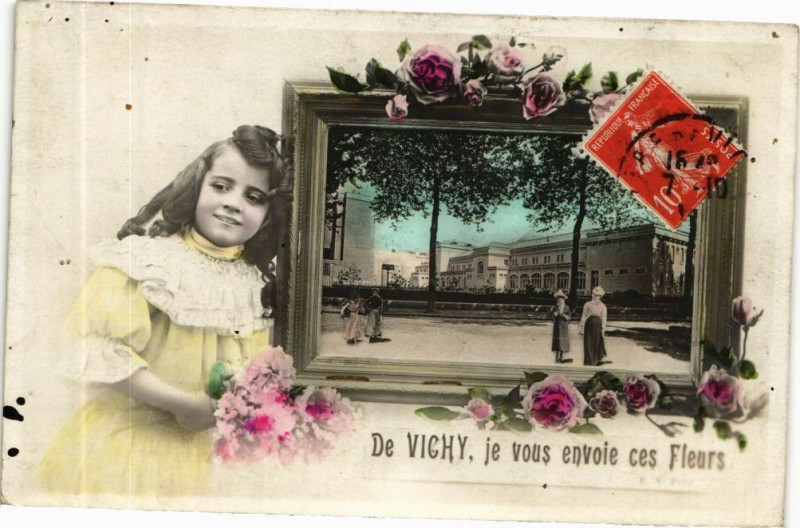Carte postale ancienne De Vichy je vous envoie ces Fleurs à Vichy