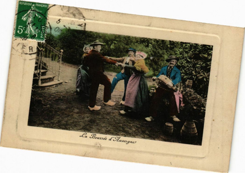 Carte postale ancienne La Bourrée d'Auvergne