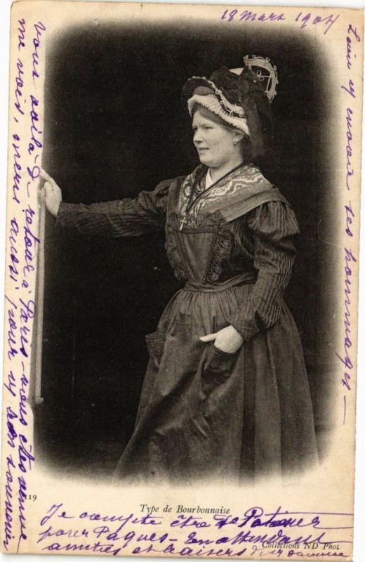 Carte postale ancienne Type de Bourbonnaise