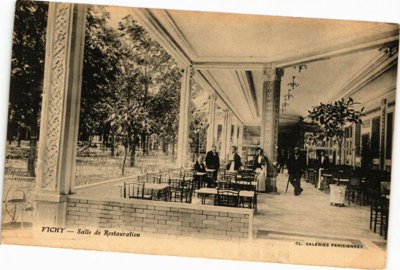 Carte postale ancienne Vichy - Salle de Restauration à Vichy