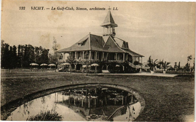 Carte postale ancienne Vichy - Le Golf-Club Simon architecte à Vichy