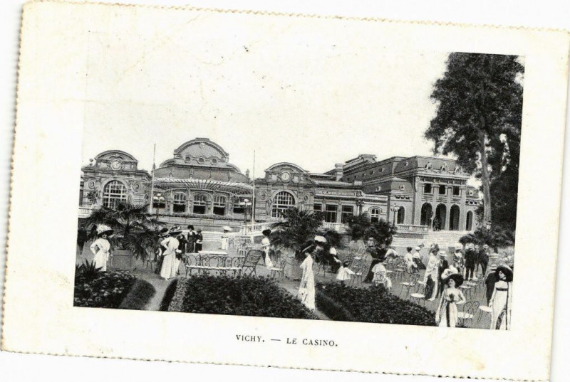 Carte postale ancienne Vichy - Le Casino à Vichy