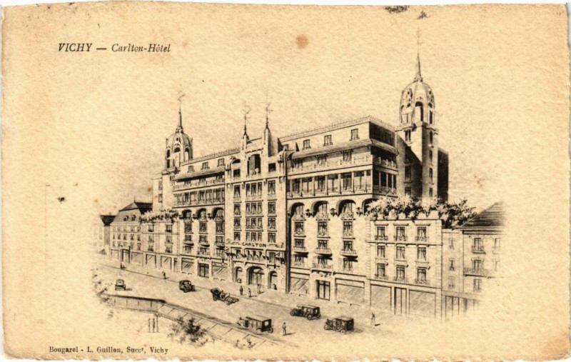 Carte postale ancienne Vichy - Carlton-Hotel à Vichy