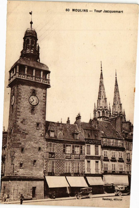 Carte postale ancienne Moulins - Tour Jacquemart à Moulins