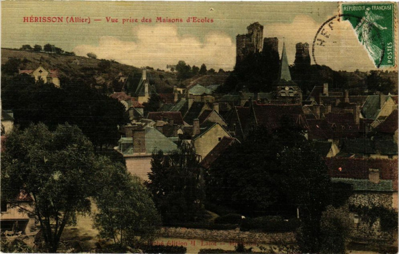 Carte postale ancienne Herisson - Vue prise des Maisons d'Ecoles à Hérisson