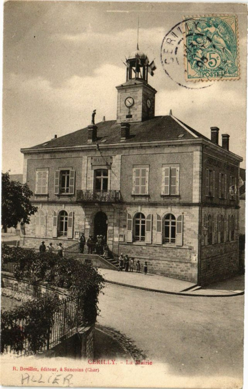 Carte postale ancienne Cerilly - La Mairie à Cérilly