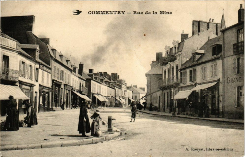 Carte postale ancienne Commentry Rue de la Mine à Commentry