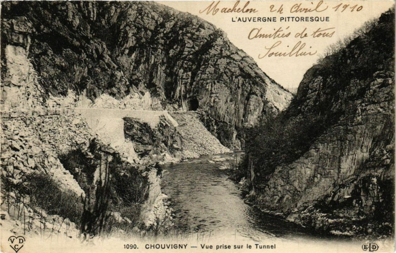 Carte postale ancienne Chouvigny-Vue prise sur le Tunnel à Chouvigny