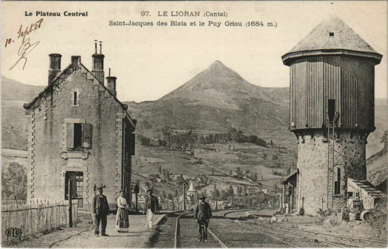 Carte postale ancienne Le Lioran Saint-Jacques des Blats et le Puy Griou France à Saint-Jacques-des-Blats