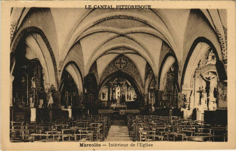 Carte postale ancienne Marcoles Interieur de l'Eglise France à Marcolès