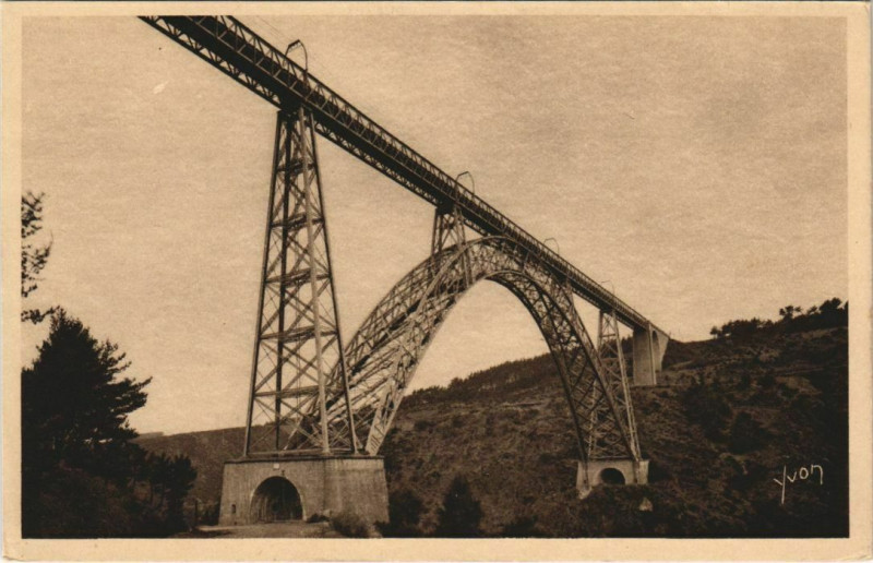 Carte postale ancienne Env.de Saint-Flour Viaduc de Garabit France à Saint-Flour
