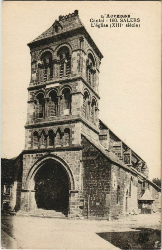 Carte postale ancienne Salers L'Eglise France à Salers