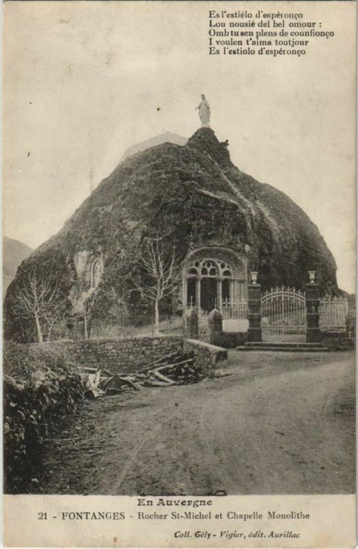 Carte postale ancienne Fontanges Rocher St.Michel et Chapelle France à Fontanges