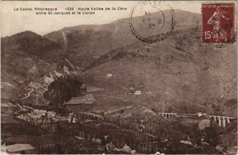Carte postale ancienne Entre Saint-Jacques et le Lioran France