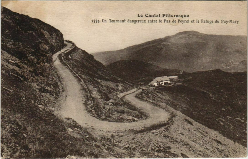 Carte postale ancienne Un tournant dangereux entre le Pas de Peyrol France
