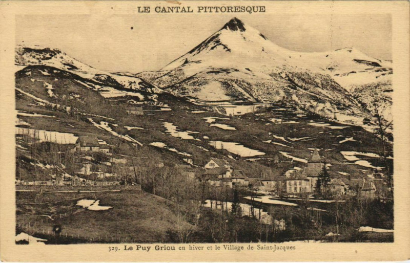Carte postale ancienne Le Puy Griou en hiver et le Village de Saint-Jacques France