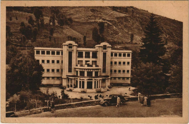 Carte postale ancienne Chaudesaigues Les Thermes du Par France
