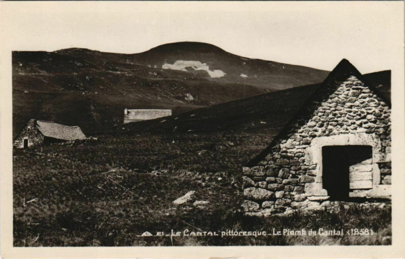 Carte postale ancienne Le Plomb du Cantal France