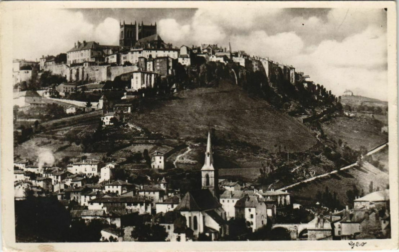Carte postale ancienne Saint Flour vue generale France à Saint-Flour