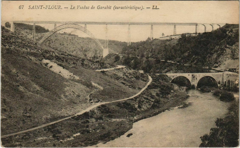 Carte postale ancienne Saint Flour Viaduc de Garabit France à Saint-Flour
