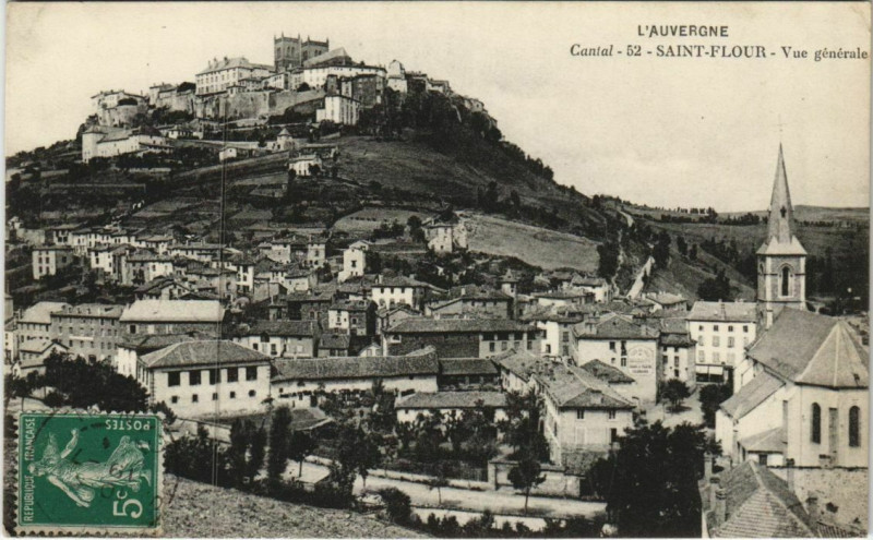 Carte postale ancienne Saint-Flour - Vue générale à Saint-Flour