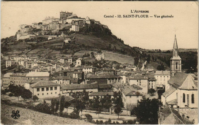 Carte postale ancienne Saint-Flour - Vue générale à Saint-Flour