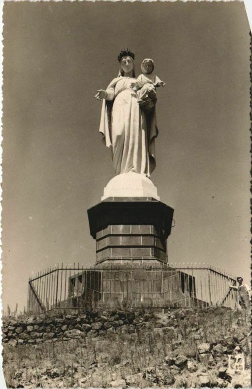 Carte postale ancienne Murat Notre Dame de la Haute Auvergne France à Murat