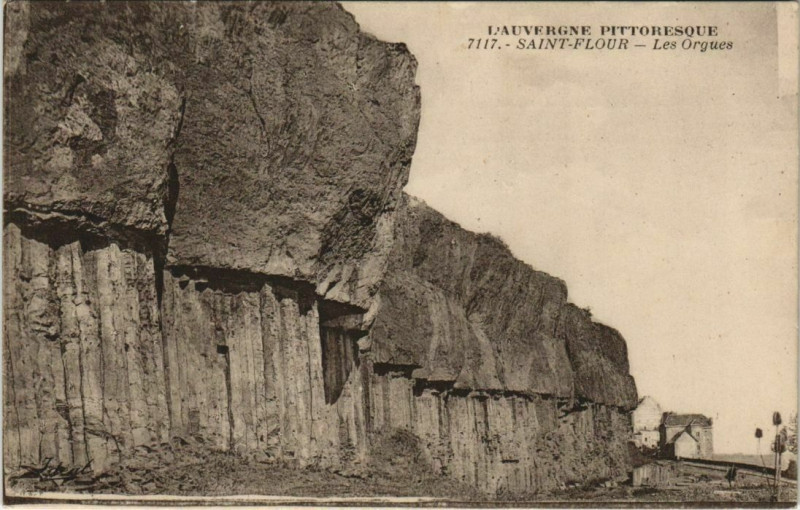 Carte postale ancienne Saint Flour Les Orgues France à Saint-Flour