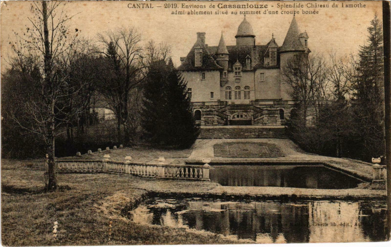 Carte postale ancienne Environs de Cassaniouze Cantal à Cassaniouze