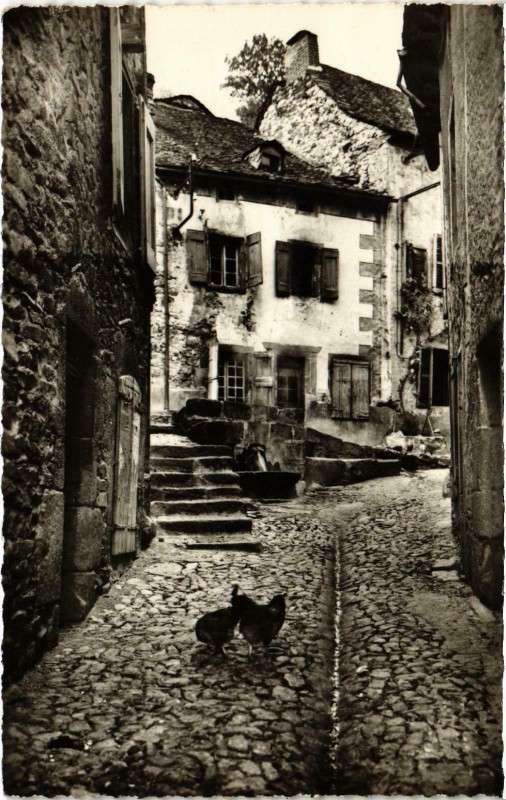 Carte postale ancienne Chaudes Aigues Source du Par Cantal à Chaudes-Aigues