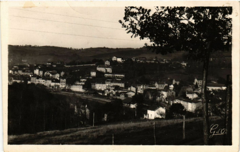 Carte postale ancienne La Monnerie-Le-Montel - Vue générale Est