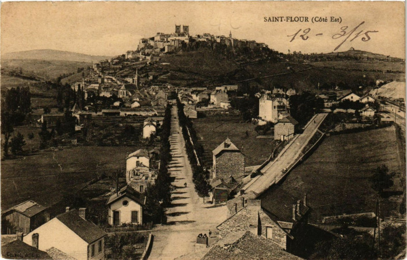 Carte postale ancienne Saint-Flour (Coté Est) à Saint-Flour
