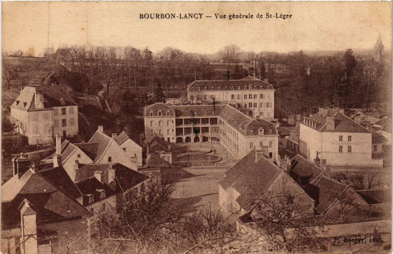 Carte postale ancienne Bourbon-Lancy Vue générale de Saint-Léger à Bourbon-Lancy