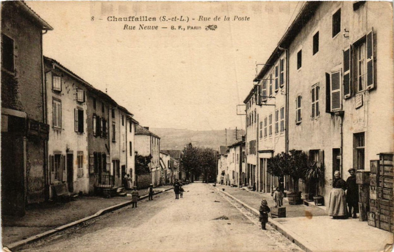 Carte postale ancienne Chauffailles Rue de la Poste à Chauffailles