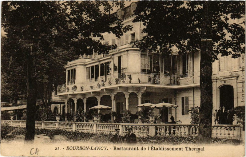 Carte postale ancienne Bourbon-Lancy Restaurant de l'Etablissement Thermal à Bourbon-Lancy