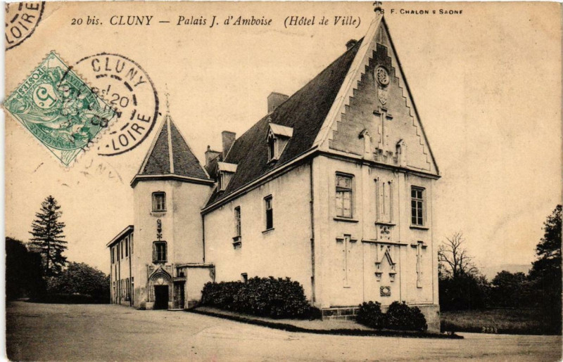 Carte postale ancienne Cluny Palais J. d'Amboise à Cluny